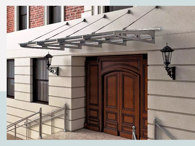 Металлические козырьки от 618 руб. в Георгиевске